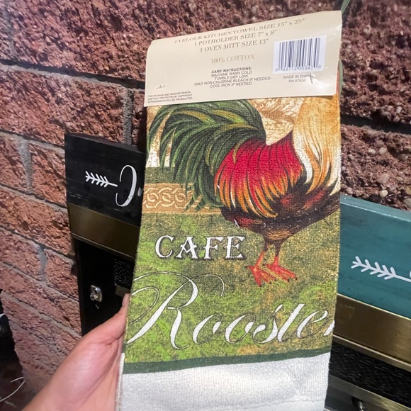 3~Pcs Kitchen Towel Sets Rooster 1~Oven Mitt & 1~Towel & 1~Potholder 100%Cotton - Picture 4 of 5